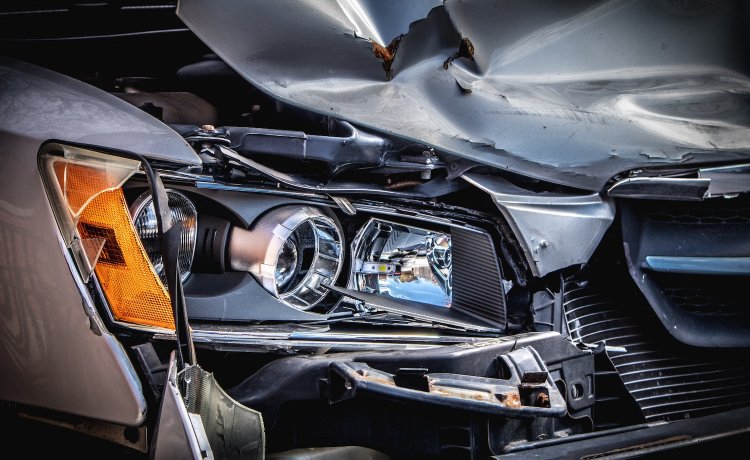 Jak postupovat při autonehodě